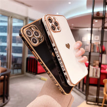 Laden Sie das Bild in den Galerie-Viewer, Luxury Love Heart iPhone Case - Phonocap